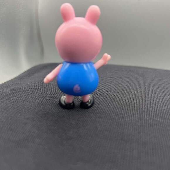 2003 Peppa Pig George 2" Blue Shirt Jazwares Action Figure - Picture 3 of 3